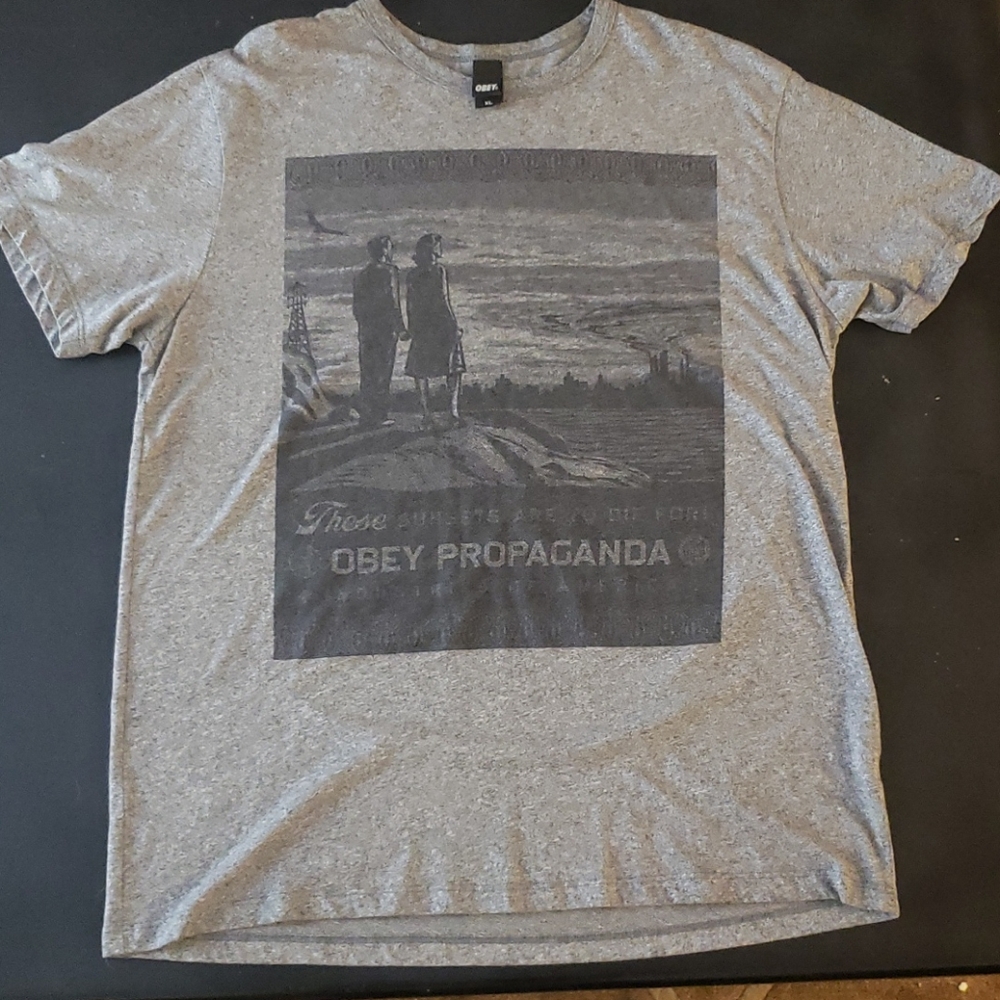 Obey graphic tee